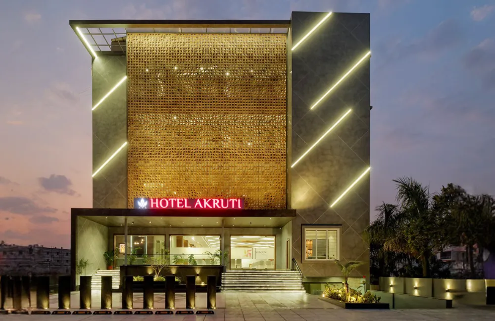Commercial & Hospitality Commercial & Hospitality