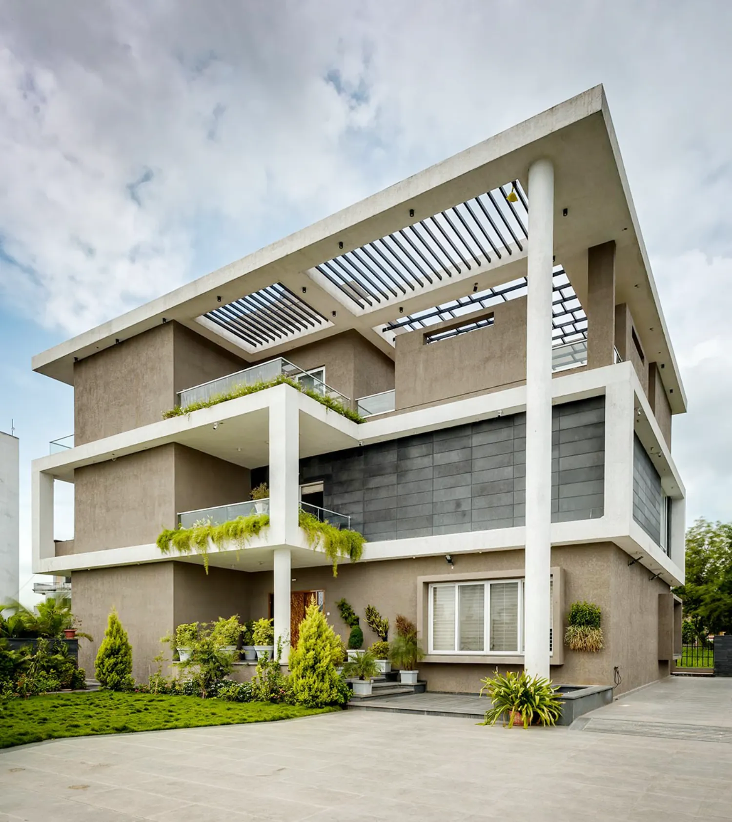 Hambarde Residence